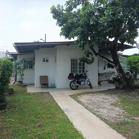 Gia'S Garage & Home For Bocas Travelers Almirante Buitenkant foto