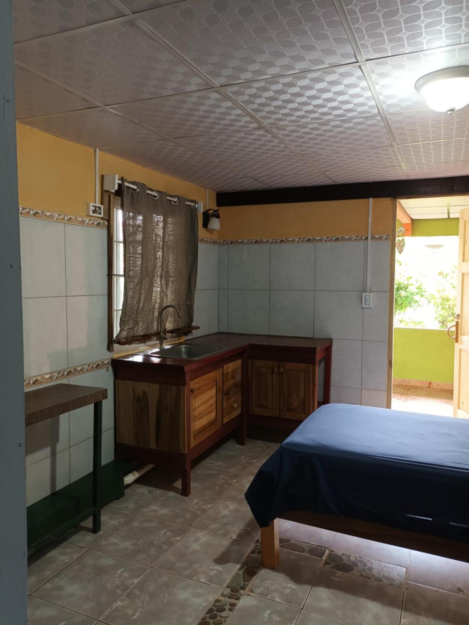 Gia'S Garage & Home For Bocas Travelers Almirante Buitenkant foto